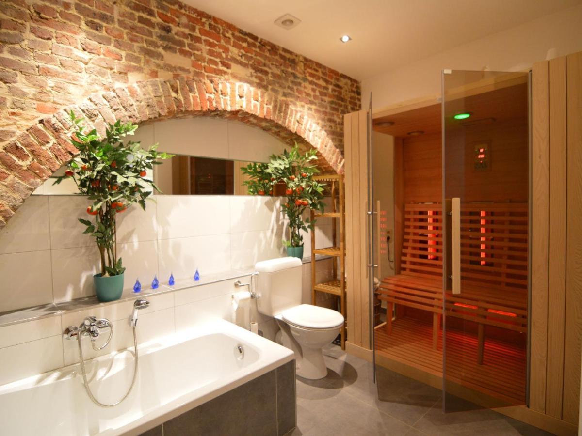 Cottage In Clavier Station With Infrared Sauna Modave Bagian luar foto